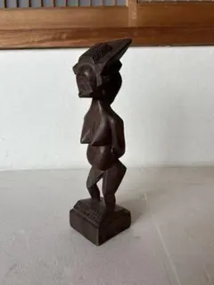 アフリカンアート　プリミティブアート 民藝　木彫り　アクアバ　ライトイヤーズ