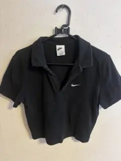 NIKE ポロシャツ ブラック クロップド丈 ミニTのサムネイル