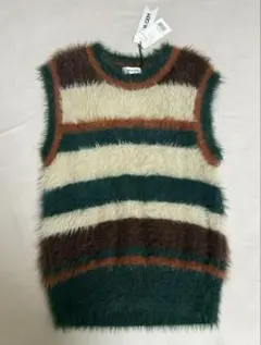 ★新品タグ付き★LAGUA GEM COMPACT ニットベスト　グリーン　秋冬