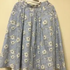 beams フレアスカート