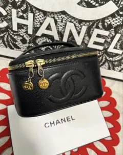 CHANEL キャビアスキンブラックレザーポーチ