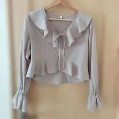 GU ラッフルボレロブラウス 美品のサムネイル
