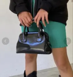 shaggie エナメルミニグリップバッグ　OSOI、nugu似