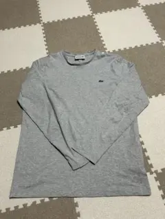 ラコステのロンT