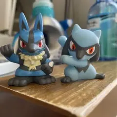 ポケモン　指人形　ルカリオ　リオル