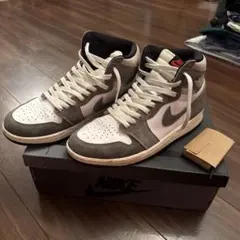 NIKE Air Jordan 1 ハイカット スニーカー グレー/ホワイト