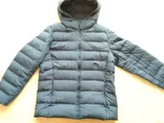 UNIQLOウルトラライトダウンジャケット・ブルー グレー・フード付き