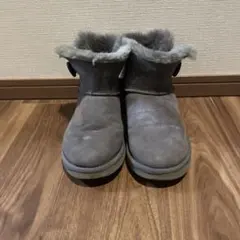 グレー ファー付きショートブーツ