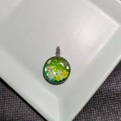 レジン　チャーム　No.3