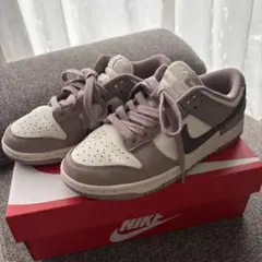 NIKE Dunk Low ローカット スニーカー　23.5cmのサムネイル