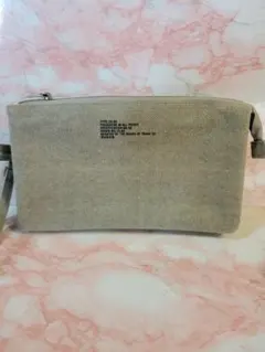 ZUCCA　サコッシュタイプ　グレー