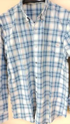 パパスのボタンダウンシャツ