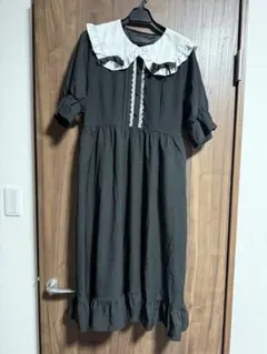 ♡ . DearMyLove フリル付き黒白ワンピース 半袖 . ♡