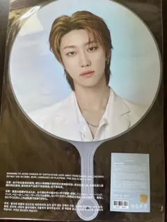 セブチ　うちわ　値下げ交渉⭕️ SEVENTEEN セブチ 約束 YAKUSOKU dkドギョム うちわ - メルカリ