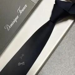 美品　ドミニクフランス　ネクタイ　紺　リボン柄　スリークラウン王冠