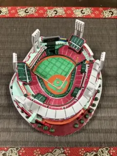 広島カープ マツダスタジアム 模型 元カープ選手のサインカード付