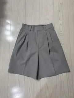 SLOBE IENA グレーハーフパンツのサムネイル