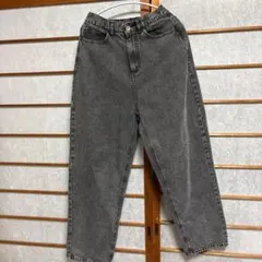 グレー ハイウエスト ストレートデニム