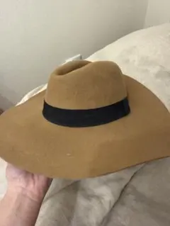 キャメル色ウールフェルトハット