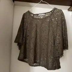 HUGO GIRL オリーブグリーン レーストップス
