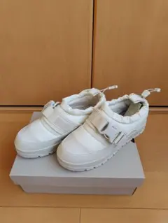 コンバーススニーカー