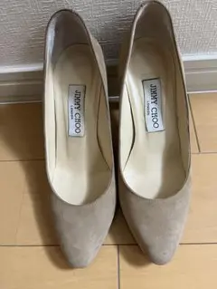 JIMMY CHOO ベージュ スエードパンプスのサムネイル
