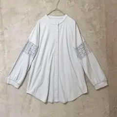 SAYURI♡バンドカラーブラウス 長袖シャツ くすみブルー レース Mのサムネイル