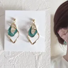 ひねり雫グリーン♡ハンドメイド ピアス イヤリング ゴールド