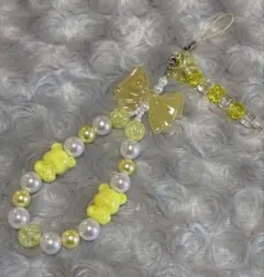 ハンドメイド　キーホルダー　ストラップ　イエロー