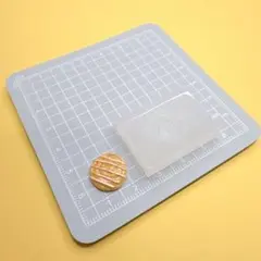 No.63 パン 【シリコンモールド レジン 粘土 ハンドメイド】