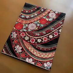 和風テーブルランナーマット　　　38華やかな刺繍