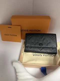 Louis Vuitton ミュルティクレ6（モノグラム・アンプラント）