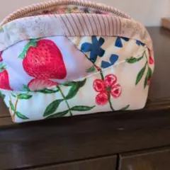 ハンドメイドパッチワーク カラフルポーチ