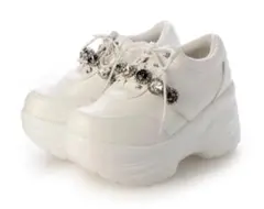 LoveHunter（ラブハンター） ビジューベルト軽量厚底シューズ ホワイト