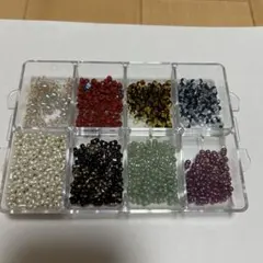 ファルファーレ　ハンドメイド用ビーズセット さまざまな色と形 収納ケース付き