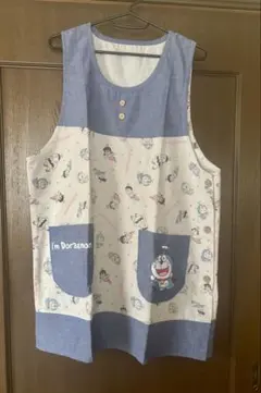 ドラえもん エプロン　保育士・介護士