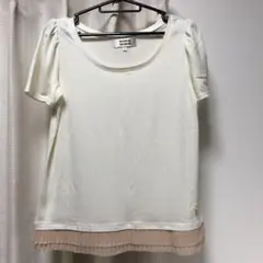 MINIMUM ホワイト 半袖Tシャツ リボン　レース　チャーム付きのサムネイル