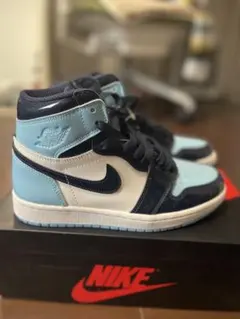 ナイキ ウィメンズ エアジョーダン1ハイ UNC 