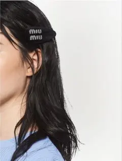 miu miu ヘアピン 水色 2個セット - メルカリ
