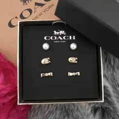 新品　正規品☆COACH コーチ　ピアス　ゴールド　箱付き　ギフト