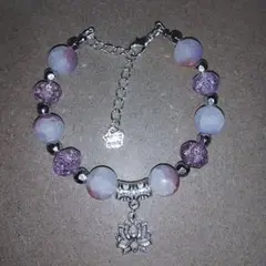ハンドメイド　ブレスレット　お花　蓮　紫　ピンク系(他の商品と同封で100円)