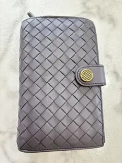 ボッテガベネタ　二つ折り　お財布