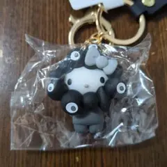 大阪万博　サンリオ　黒ミャクミャク　ハローキティ