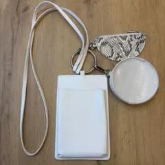 【最終値下げ】携帯スマホショルダーバック　ホワイト小物入れ付き