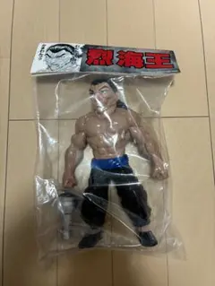 刃牙 レッドシャーク　ソフビ　烈海王 バキ 新品 刃牙 レッドシャーク ソフビ 烈海王 バキ 新品 Amazon.co.jp