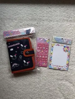 ウサハナ　サンリオ　シール帳　タイルシール　バインダーデニム生地　リフィル付き