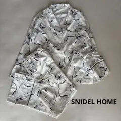 【極美品】SNIDEL HOME ルームウェア 上下 花柄 白 サテンパジャマ
