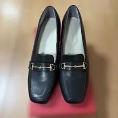 オリエンタル トラフィック 黒いローファー ゴールド金具付き