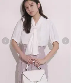 新品✨2025 ジャスグリッティー　プチハートボウタイブラウス　薄ピンク　S 新品✨2025 ジャスグリッティー プチハートボウタイブラウス 薄