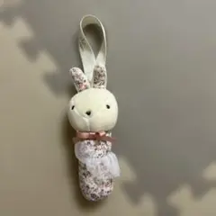ウサギ型ぬいぐるみ 花柄